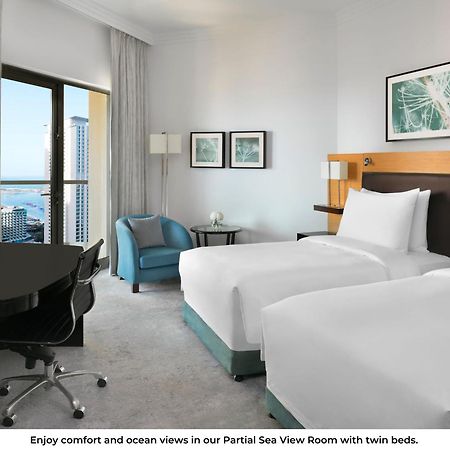 Moevenpick Hotel Jumeirah Beach Dubái Exterior foto Partial Sea View Room